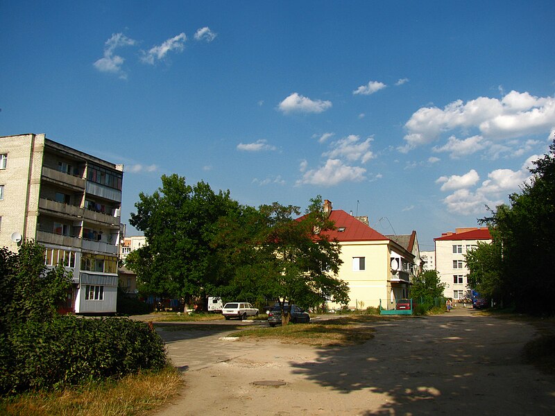 File:Вулиця Сластіона (Львів) 01.JPG