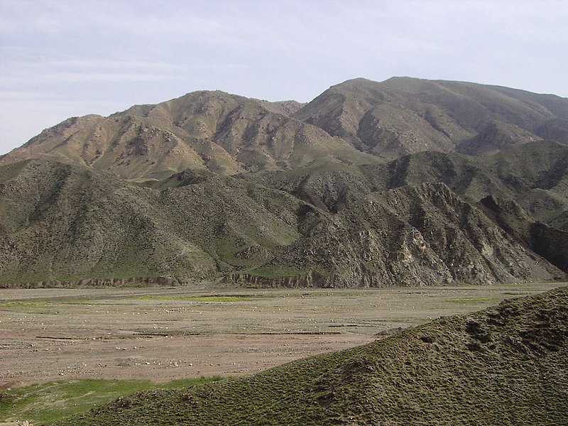 File:贺兰山 - panoramio.jpg