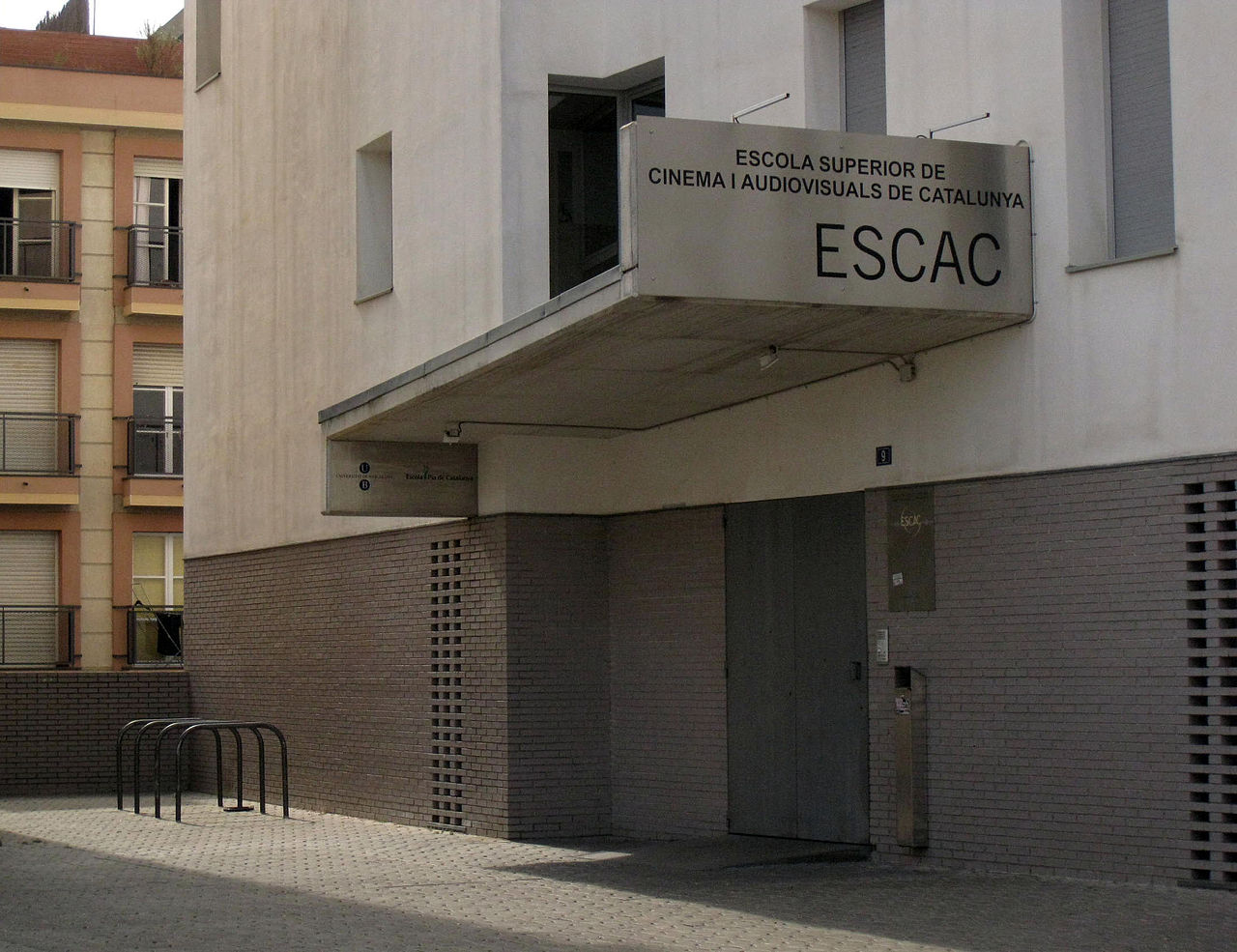 File:089 ESCAC, Escola Superior de Cinema i Audiovisuals de Catalunya, adscrita a la Universitat de Barcelona.jpg - Wikimedia Commons