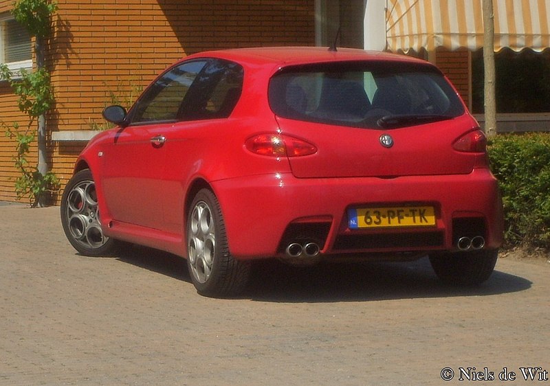 File:2004 Alfa Romeo 147 GTA (25904065145).jpg