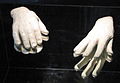 Links: Rechte Hand Goethes, Gipsabdruck genommen am 28. August 1820. Rects: Rechte Hand von Franz Liszt, Gipsabdruck genommen 1850.