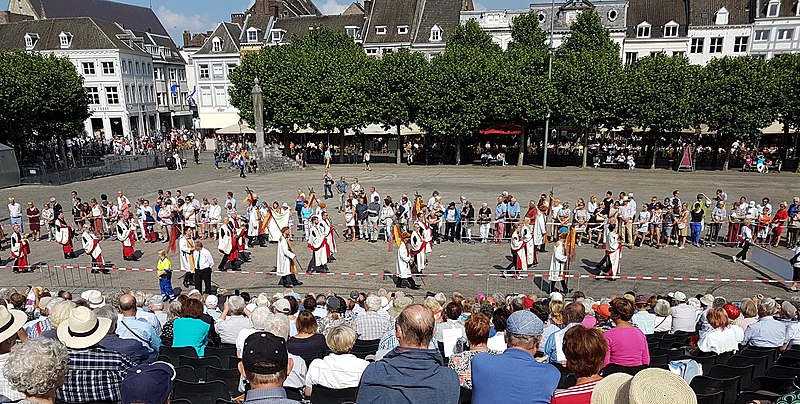 File:20180603 Maastricht Heiligdomsvaart 202.jpg