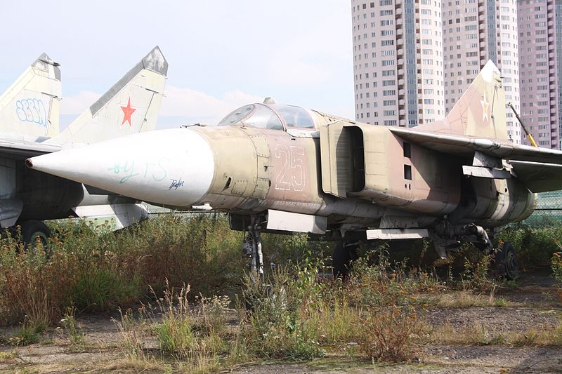 File:25 Outline Mikoyan Mig-23S Russian Air Force (8019103081).jpg