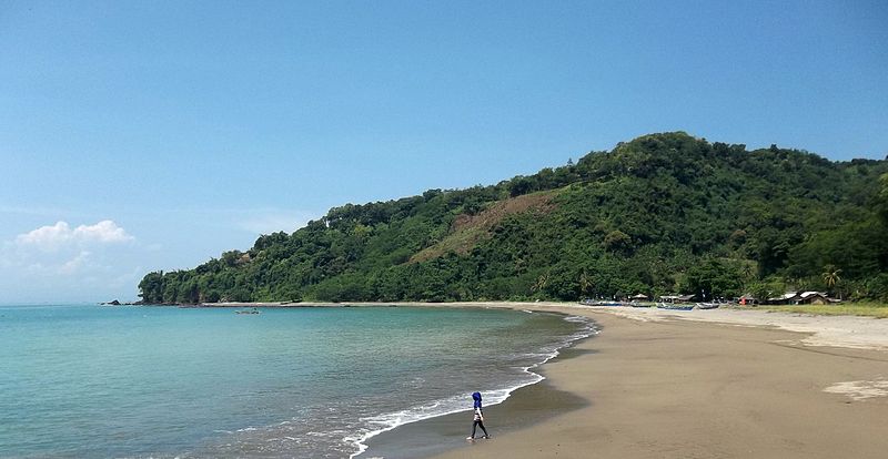 File:A Beautiful Beach At Pelabuhan Ratu, Sukabumi, West Java, Indonesia.jpg