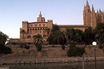 Almudaina catedral.jpg