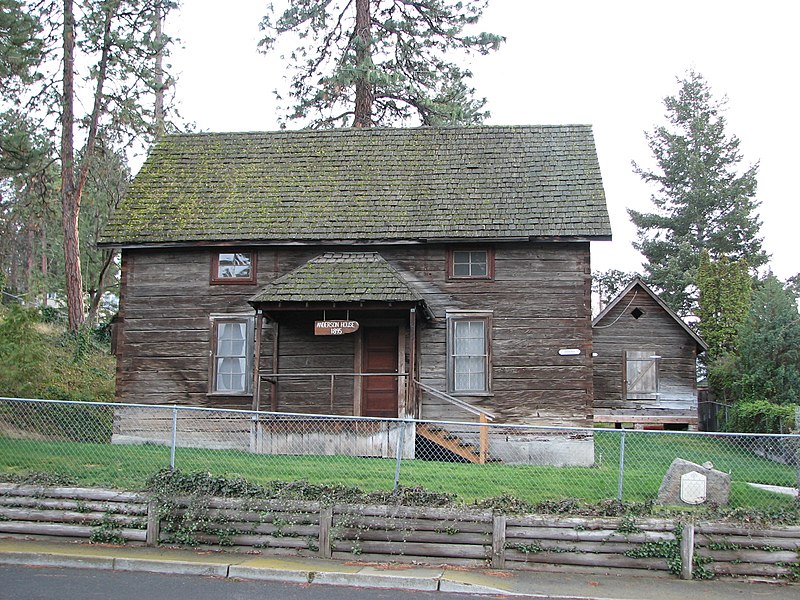 File:Anderson House Granary - The Dalles Oregon.jpg