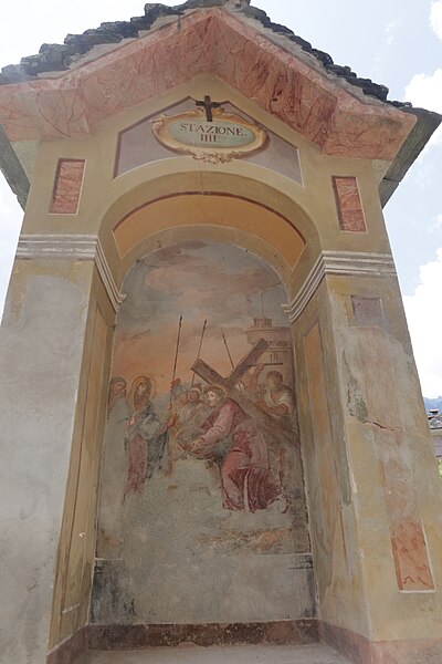 File:Antrona San Pietro Via Crucis stazione IV.jpg