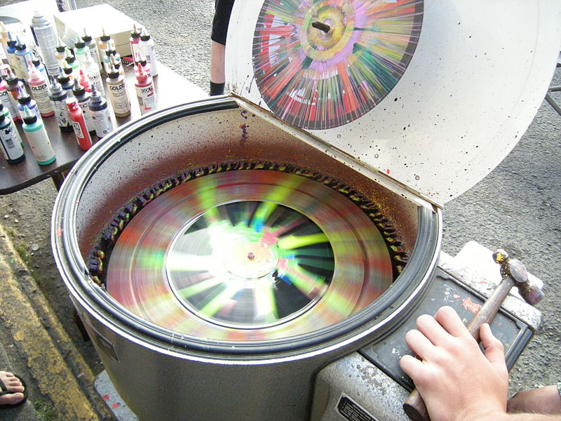 File:Artopia 2009 - spin art 02.jpg