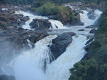 Shivanasamudra Falls drops 90 meters Arun image23.jpg