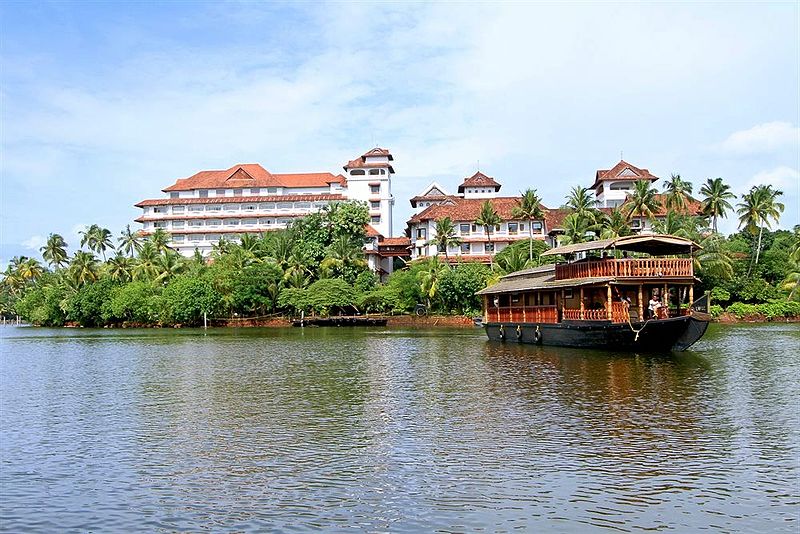 File:Ashtamudi-lake.jpg