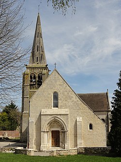 Auger-Saint-Vincent (60), église Saint-Caprais, vue depuis l'ouest 2.JPG