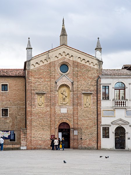 File:Basilica di Sant´ Antonio di Padova jm56944.jpg