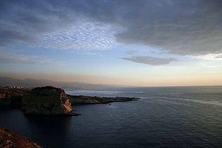 أحد شواطئ بيروت على البحر المتوسط