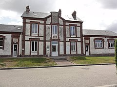 Mairie annexe (avec écoles) de Betteville.