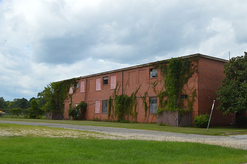 File:Bladen County Training School.jpg