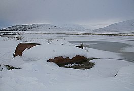 Boat on the shore of Loch Beanie - geograph.org.uk - 1134617.jpg