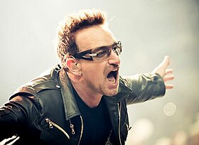 Bono U2 360 Tour 2011.jpg