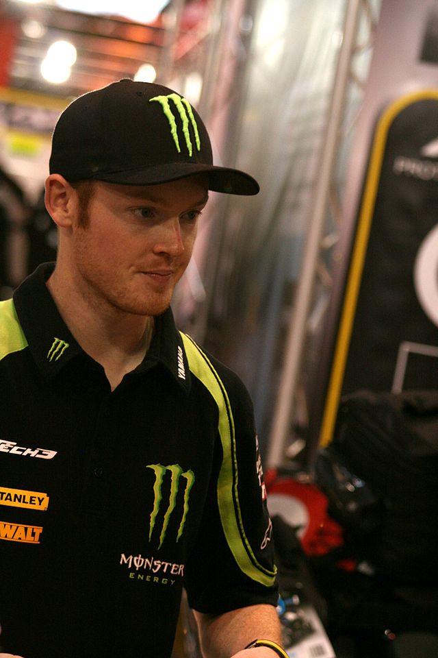 MotoGP Alemania 2015: así quedo la deslizadera izquierda de Bradley Smith