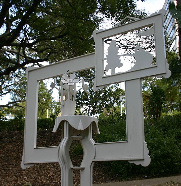 File:Brisbane sculpture.jpg