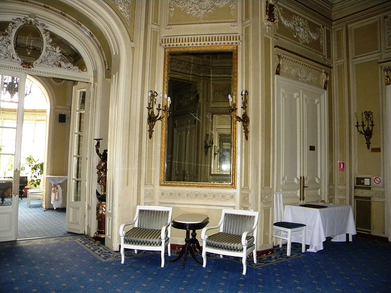 File:Casa ASSAN (Casa Oamenilor de Stiinta - COS)-Piata Lahovari, Bucuresti (interior 10).JPG