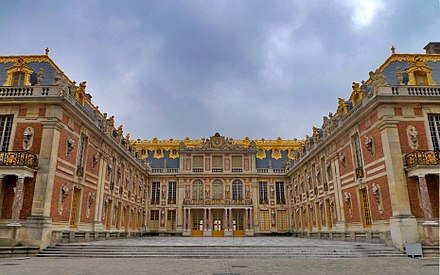 Chateau versailles. Версальский дворец. Версаль. Шато де Версаль, Франция. Шато Версальского дворца. Дворцы Франции Версаль фасад.