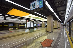 長清路站13號綫月台