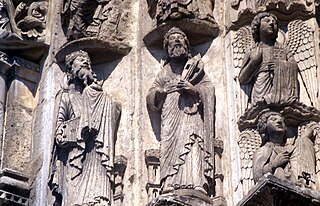 Chartres Cathedral; elders, angels; left archivolts, central portal, west facade - Vanderbilt ACT - 00000060