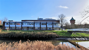 Cuxhaven City Library Gesamtansicht.png