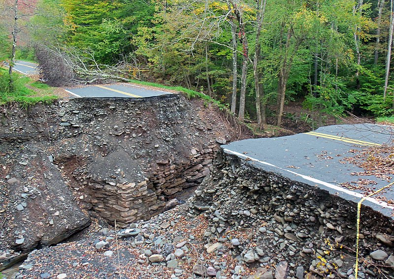 File:Deep gorge created in road after Hurricane Irene flooding, Oliverea, NY.jpg