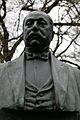 Čeština: Město Domažlice. Pomník Antonína Steidla ve Steidlově parku u ulice Boženy Němcové. Steidlova busta.