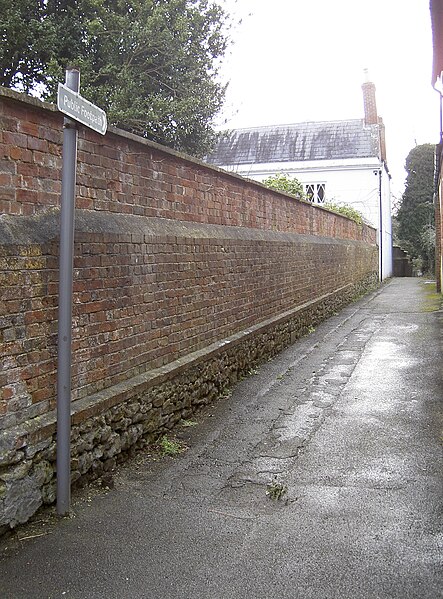 File:Footpath down Bitham Lane - geograph.org.uk - 3866184.jpg