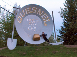 Oversized gold panning pan in Quesnel