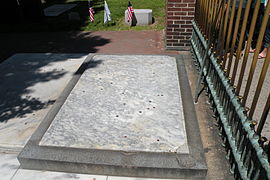 Benjamin Franklin's grave, Christ Church Burial Ground