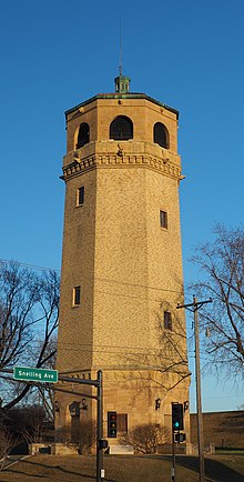 The Highland Park Tower in Saint Paul, Minnesota Highland Park Water Tower early spring.jpg