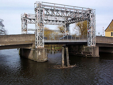 Hubbrücke in Schwaan