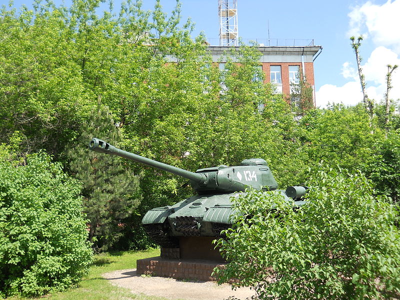 File:IS-2 Monument Tamanskaya Street, Moscow 01.JPG