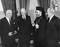 С президентом Эйзенхауэром и Спиросом Скурасом