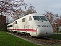 Der in Minden abgestellte Triebkopf 410 001 mit Mittelwagen (um 2005)