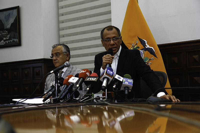 File:JORGE GLAS (17899187990).jpg