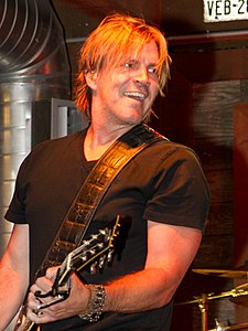 Jack Ingram (14248722558) (decupat) .jpg