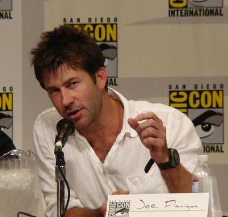 Joe Flanigan, one of many main characters, at Comic Con 2007