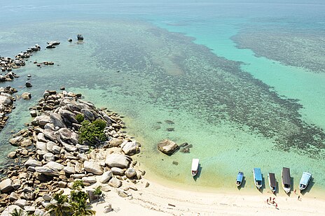 Pulau Belitung: Pulau di Indonesia