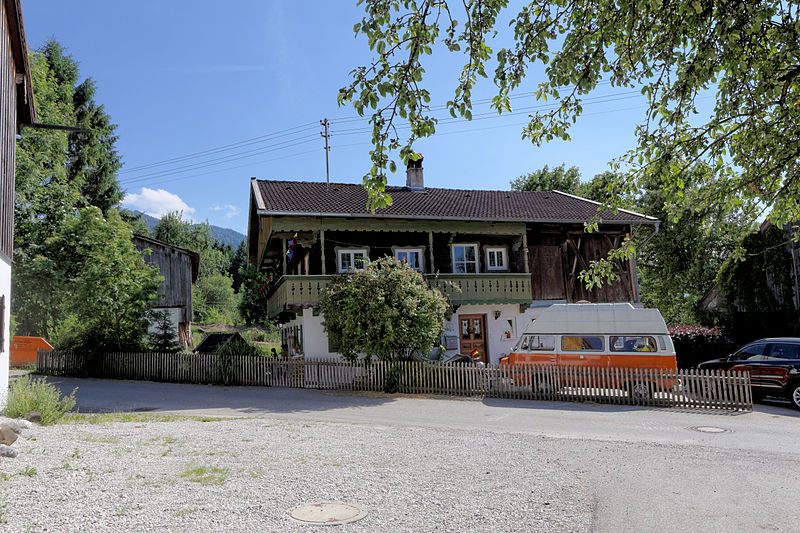 File:Kochel am See Dorfstrasse 20 8398.jpg