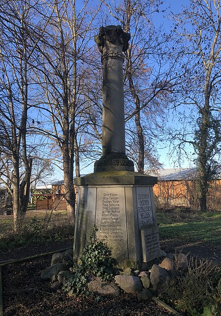 Kriegerdenkmal Osterweddingen 2023 02