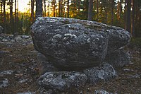 Kylmäkorvenkallion pronssikautinen uhripöytä