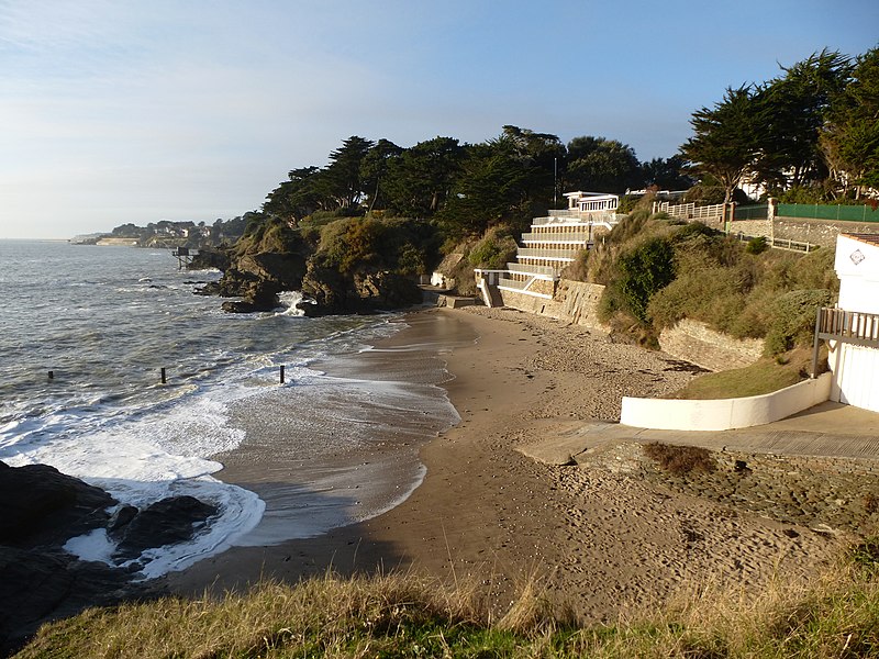 File:La cote atlantique a pornic - panoramio (1).jpg - Wikimedia Commons.