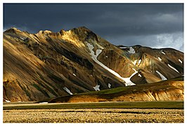 Barmur, le mur nord de la caldeira.