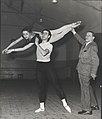 Ensaio com Boris Romanov do Teatro Kirov-Mariinskij em São Petersburgo e Liane Daydée da Ópera de Paris no salão de baile da Ópera de Roma (início dos anos 1950).