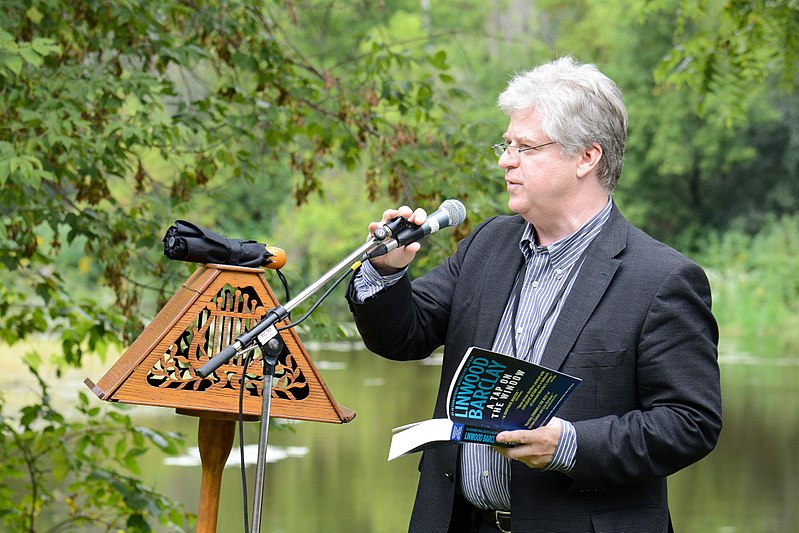 File:Linwood Barclay - Eden Mills Writers Festival - 2013 (DanH-1952).jpg