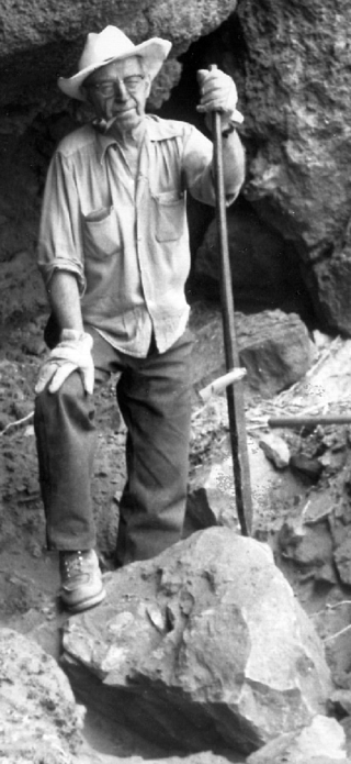 <span class="mw-page-title-main">Luther Cressman</span> American archaeologist